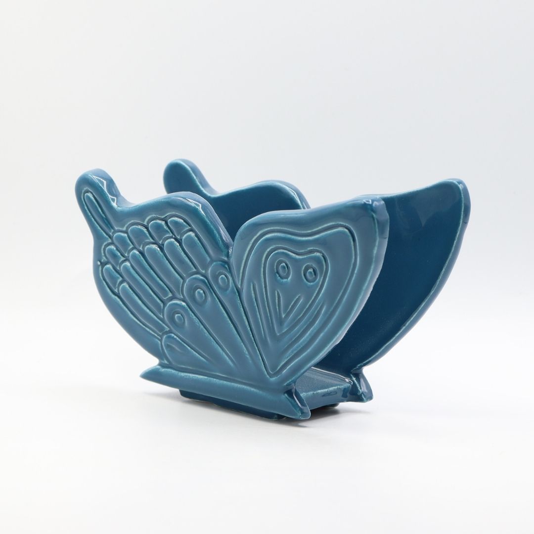 Portatovaglioli in ceramica colorata farfalla - Prodotto solidale - immagine 2